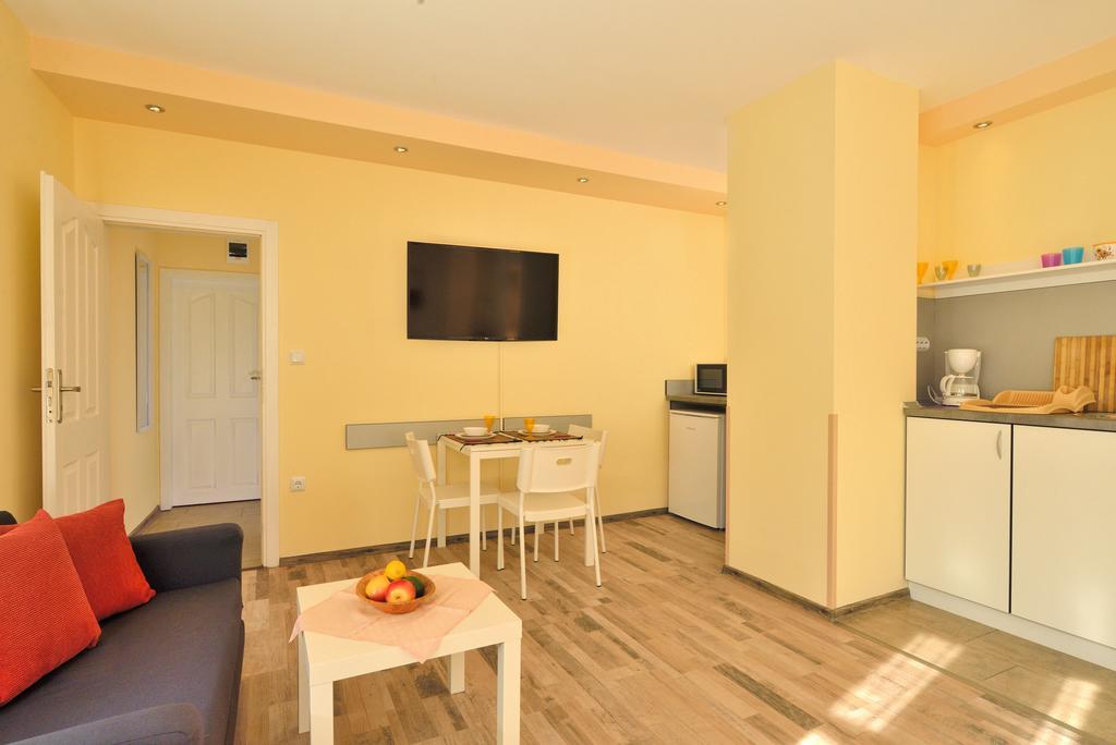 Central Studio #3 Burgas Ngoại thất bức ảnh