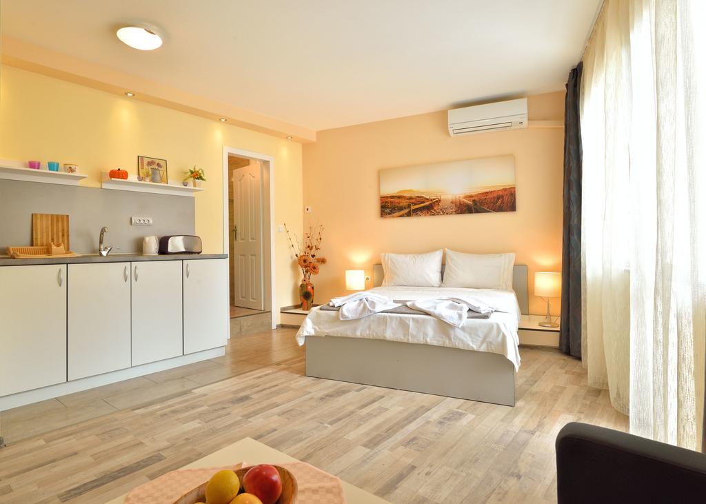 Central Studio #3 Burgas Ngoại thất bức ảnh